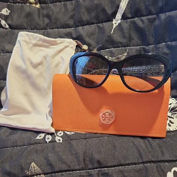 Tory Burch Black Sunglasses with Orange Case Tory Burch | Accessories | Tory Burch Black Sunglasses With  main image 3